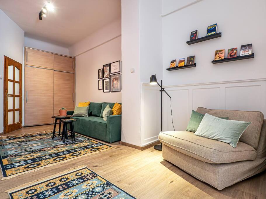 Mexicopo Apartment With Garage ブダペスト エクステリア 写真