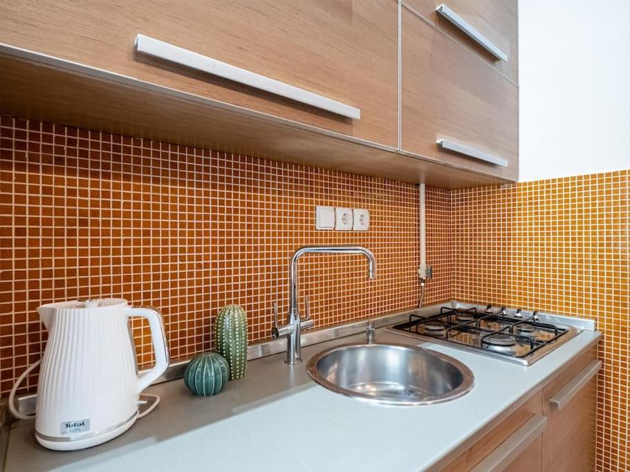 Mexicopo Apartment With Garage ブダペスト エクステリア 写真